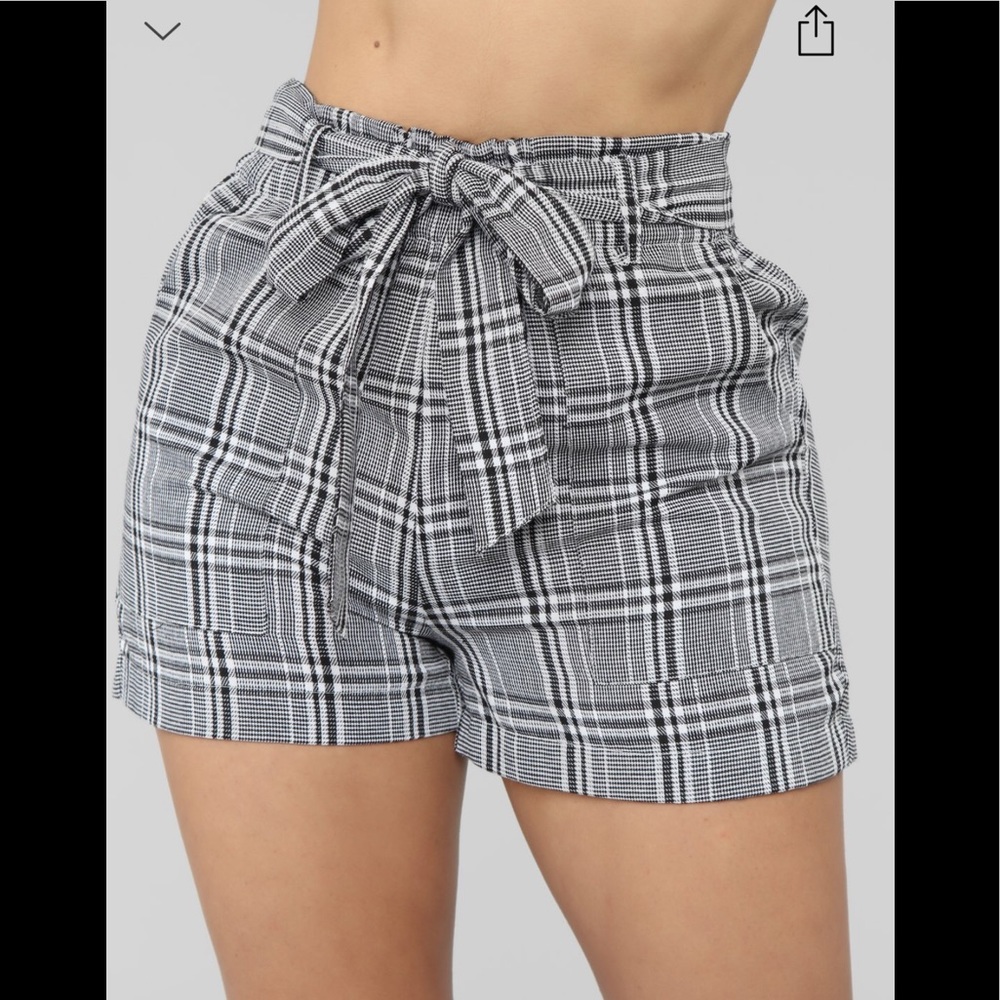 Plaid tie waist shorts